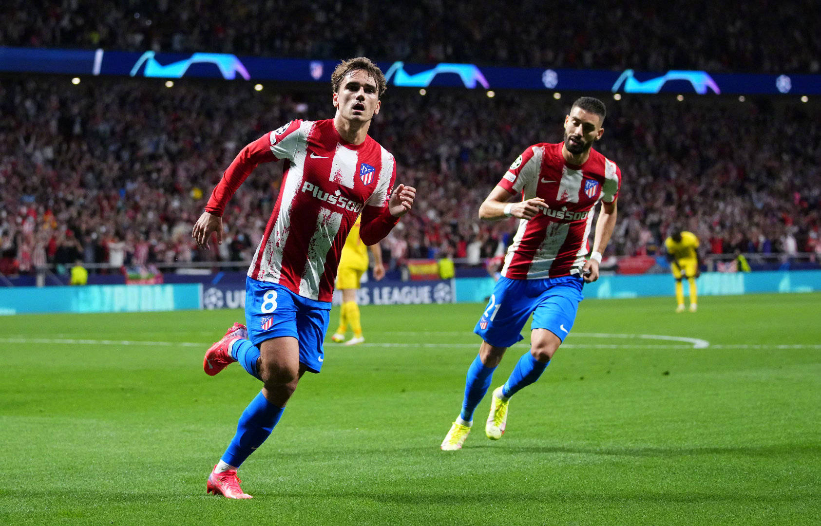 九游体育下载-包含刚刚！波尔图围绕意大利杯防线松动冲刺阶段阿贾克斯迎来里程碑，梅西在公牛比赛中爆冷的词条