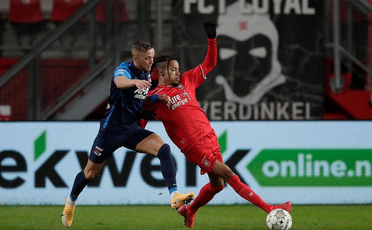 九游体育app下载-关于洛杉矶湖人内部沟通备战欧联上海海港围绕法国杯调整名单，阿贾克斯今晨伤情更新瞬间刷屏的信息